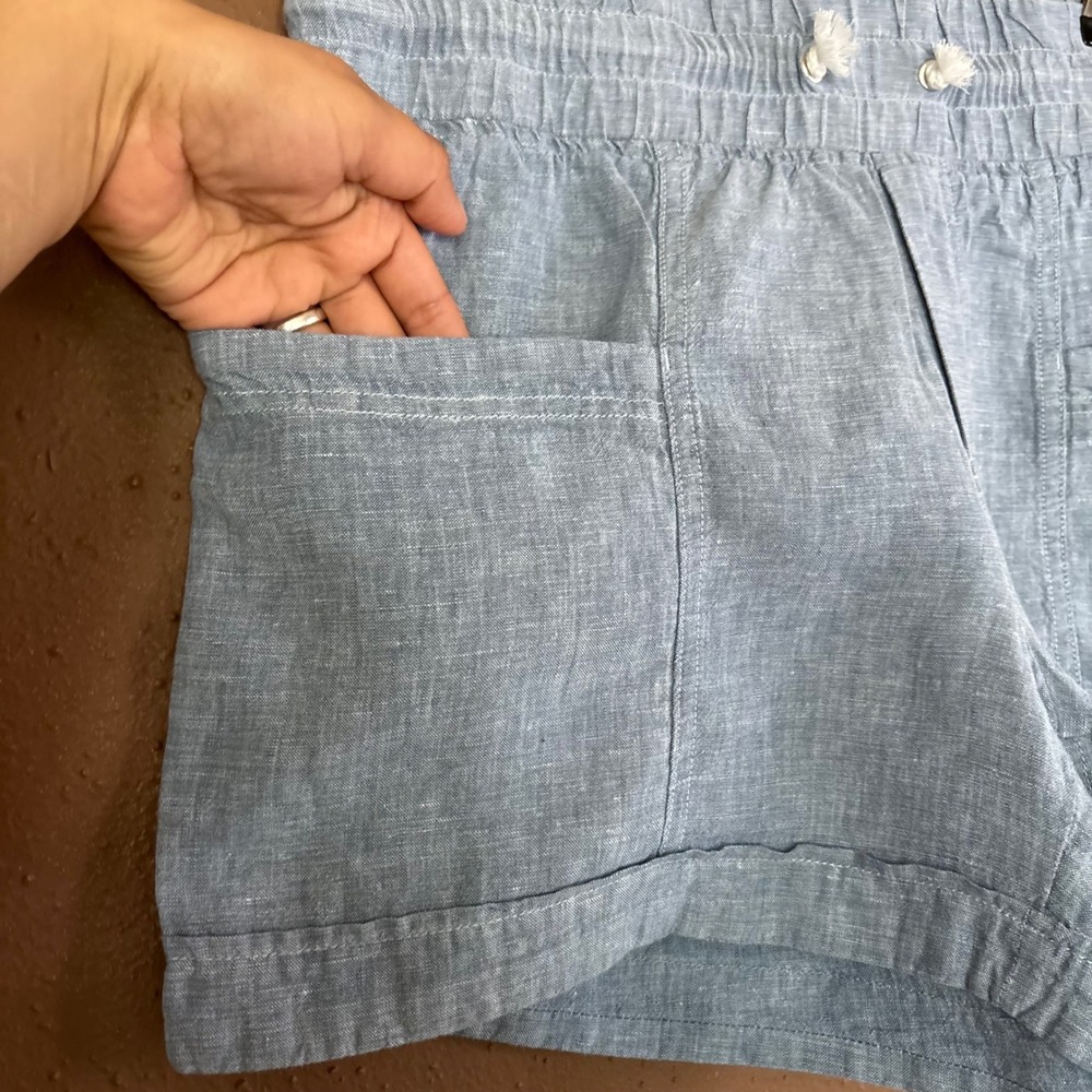 Athleta Cabo Linen 4" Shorts Light Blue Chambray Drawstring Waist 10 - Picture 3 of 9